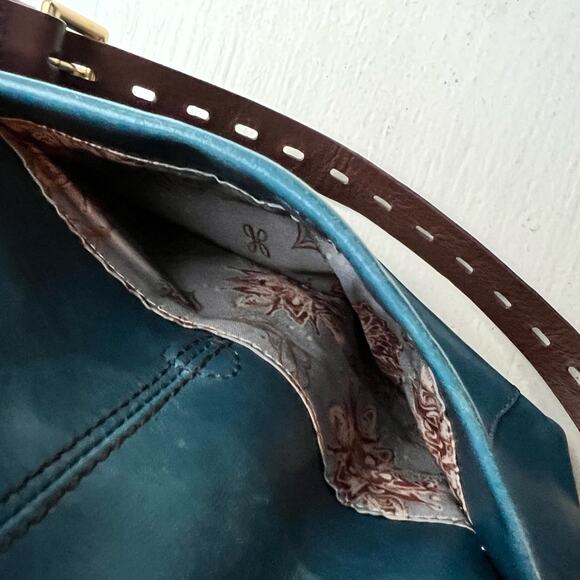 Hobo International Brand Leather Shoulder Bag - Picture 5 of 5